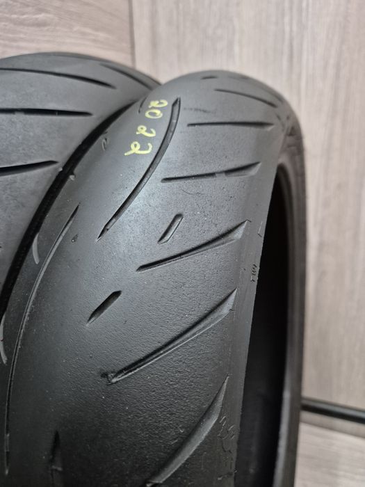 Set anvelope moto 120 70 17 cu 180 55 17 Metzeler roadtec Z8