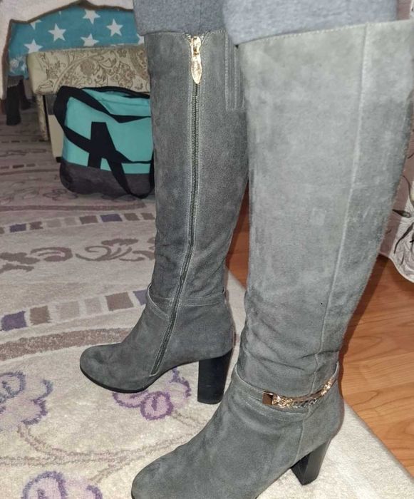 Продам сапоги женкие