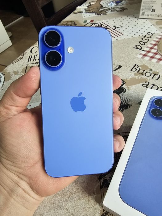 IPhone 16 128GB Батерия 100%