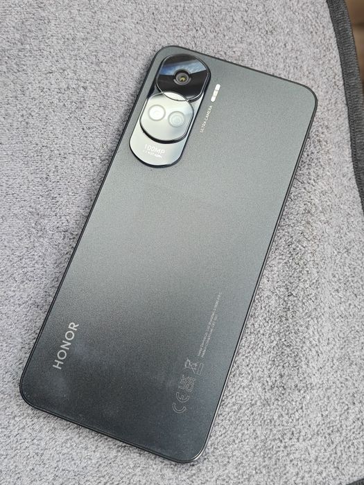 Продам HONOR 90 Lite (8/256 ГБ)