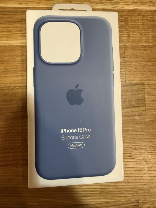Husa originala iPhone 15 Pro, noua. Originala!