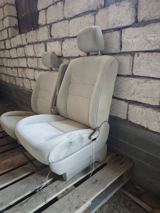 Alphard 10/Газель Передние Сиденья Бежевые