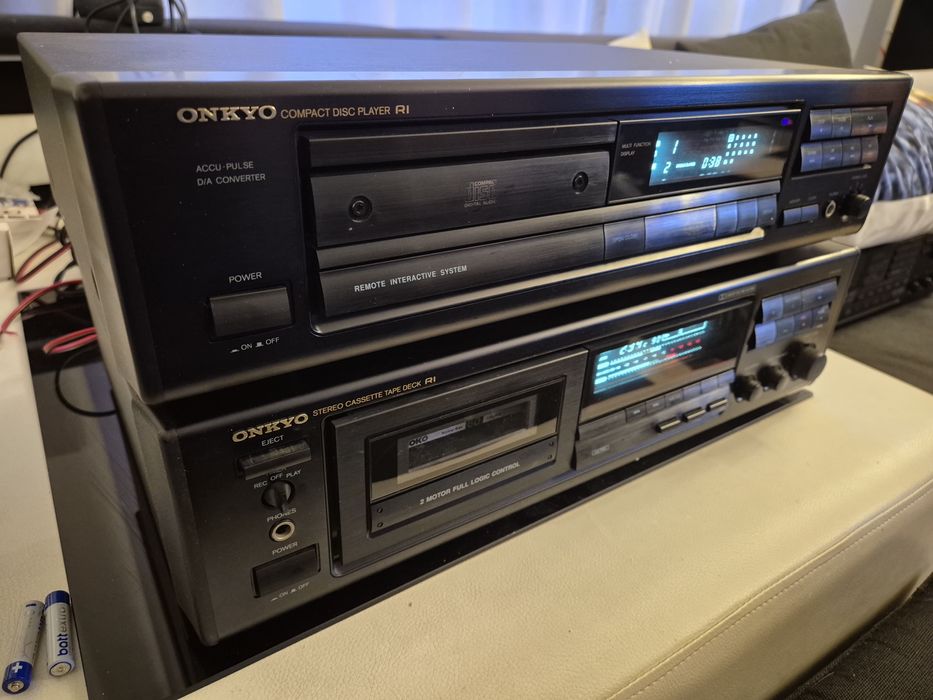Linie Onkyo deck si CD -stare perfecta