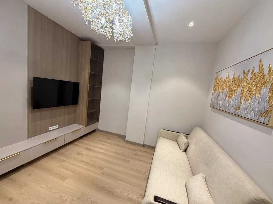 Евро под ключ, студия 66 м², Celebrity Residence ГЛИНКА центр`