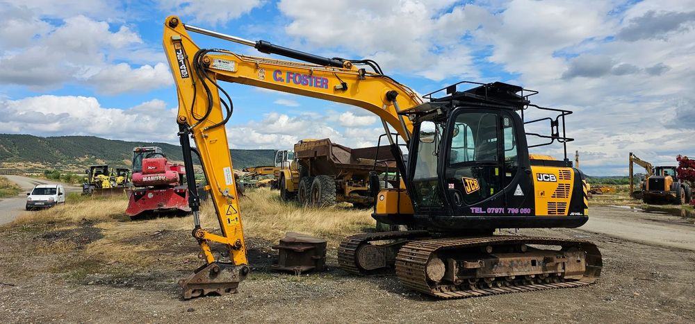 JCB JS 145 Excavator pe senile