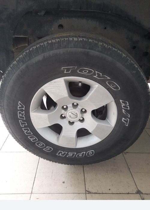 Продам комплект резины.