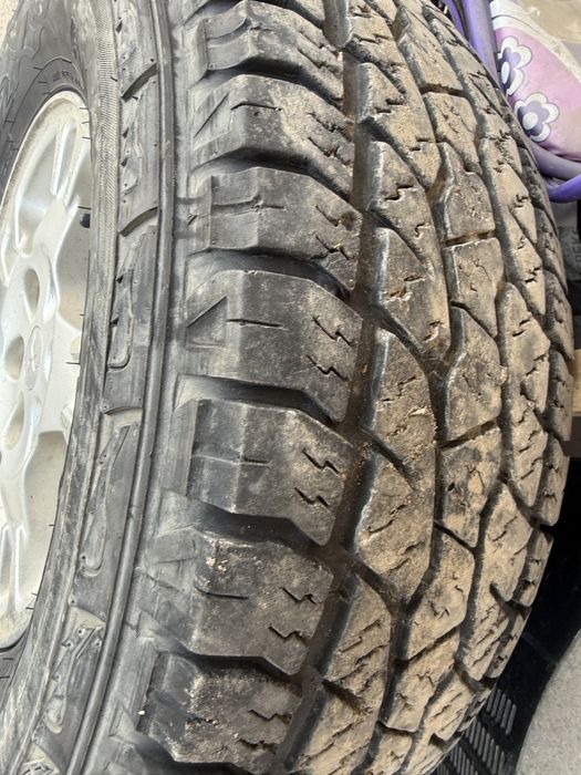 Резина с дисками на джип 265/70/16