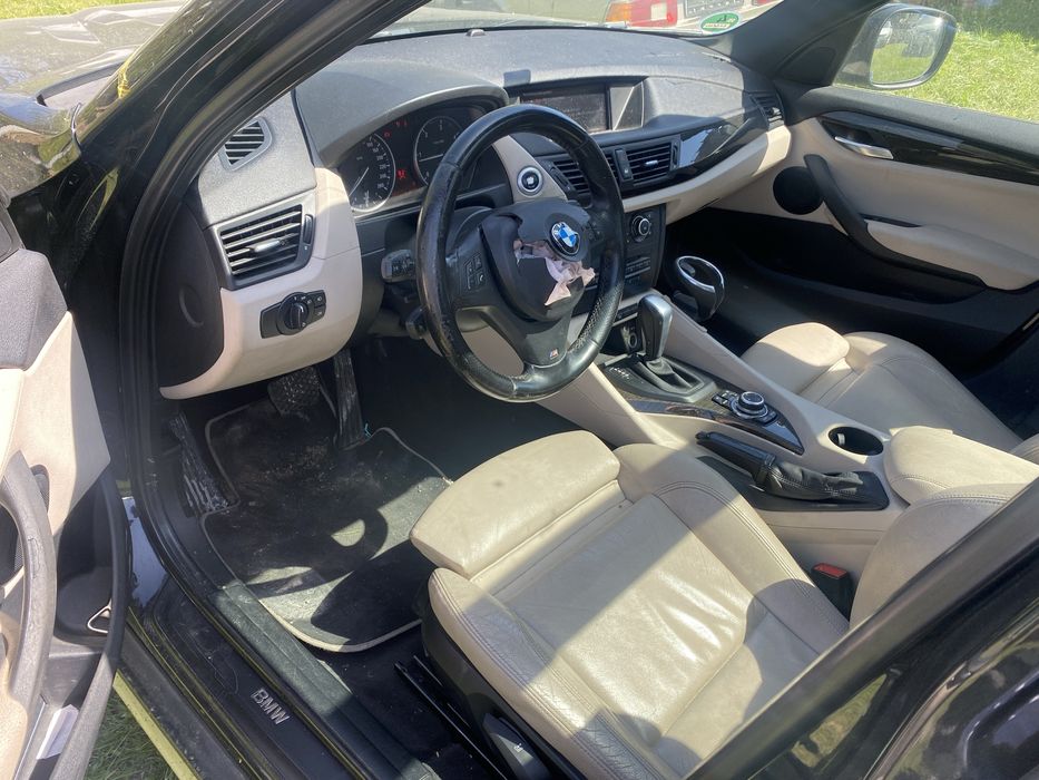Bmw x1 / x-drive/ automat/piele/navi/ avariat