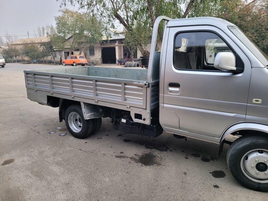 Yuk mashina Dongfeng D50 qoshbalon