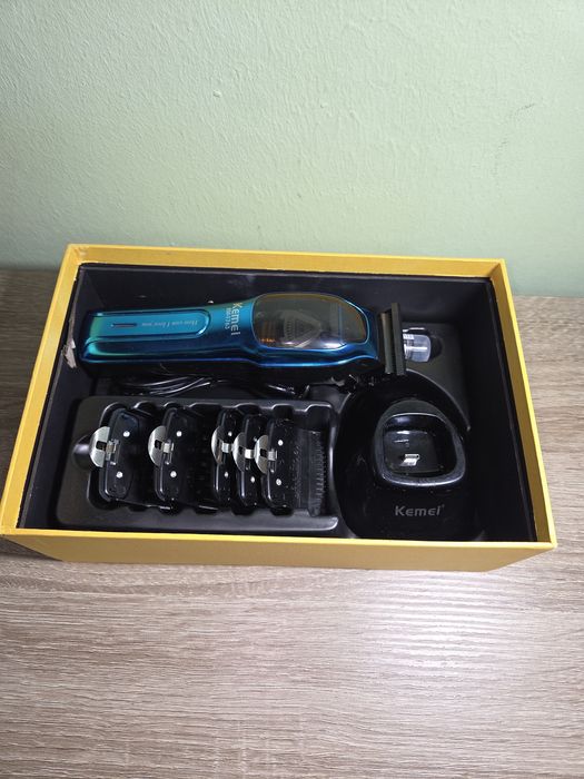 Машинка за подстригване: Kemei KM-1763