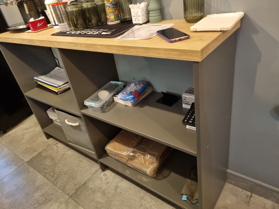 Vând mobilier horeca + vitrină sticla prezentare