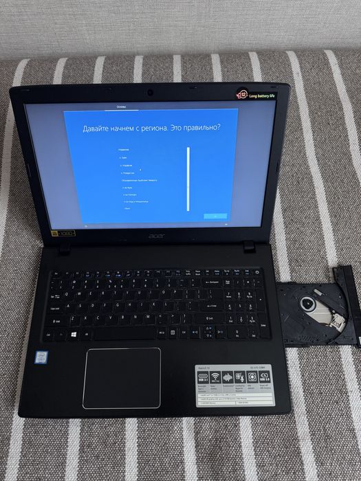 Acer Aspire E15 (E5-575) / Идеальное состояние / Полный комплект