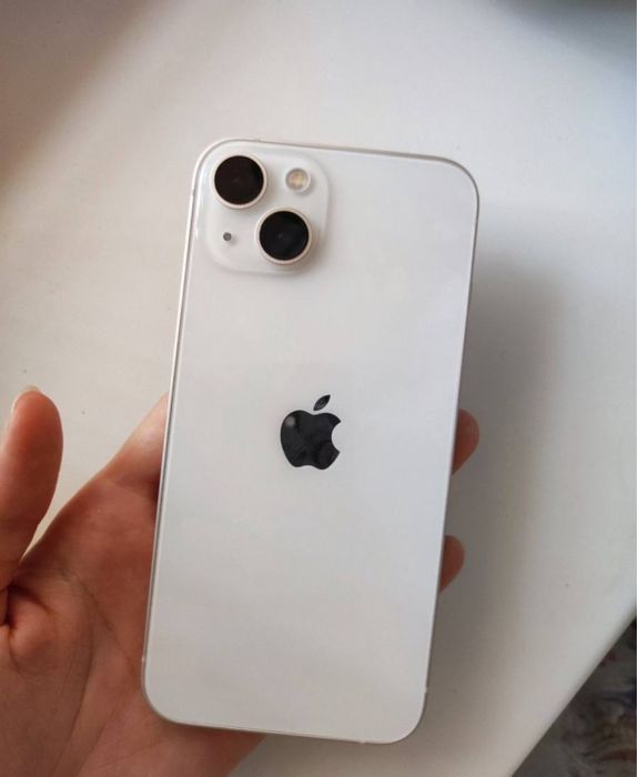 Продам  айфон 13