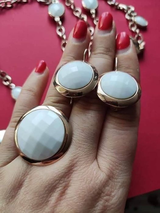 Луксозен сребърен комплелт с Бял Оникс