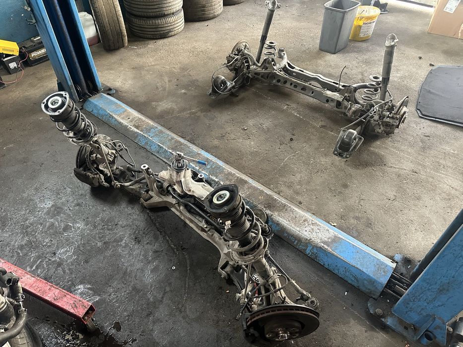 Mecanica VW Arteon Passat B8 Fuzeta / etrier / suspensie / Jug Cadru