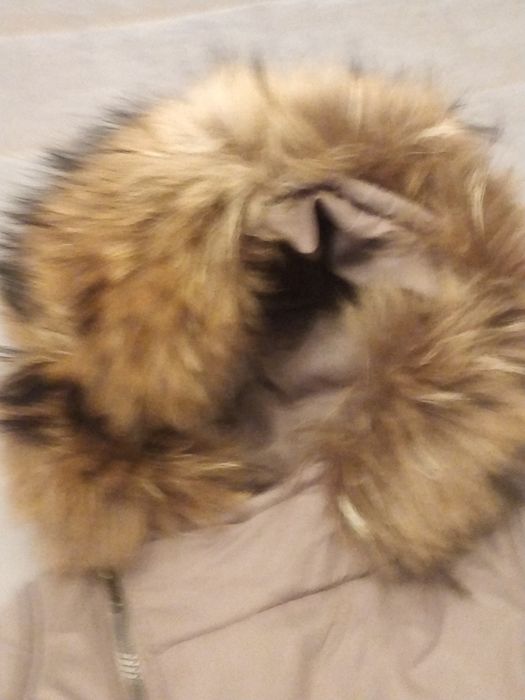 Продам зимний комбинезон для девочки