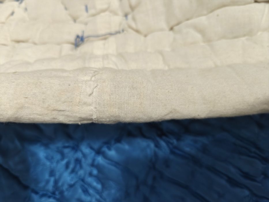 Юргани в син цвят