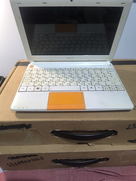 Продам нетбук acer 10.1