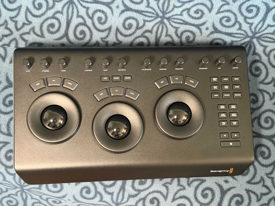 Панель для цветокоррекции Blackmagic DaVinci Resolve Micro Panel