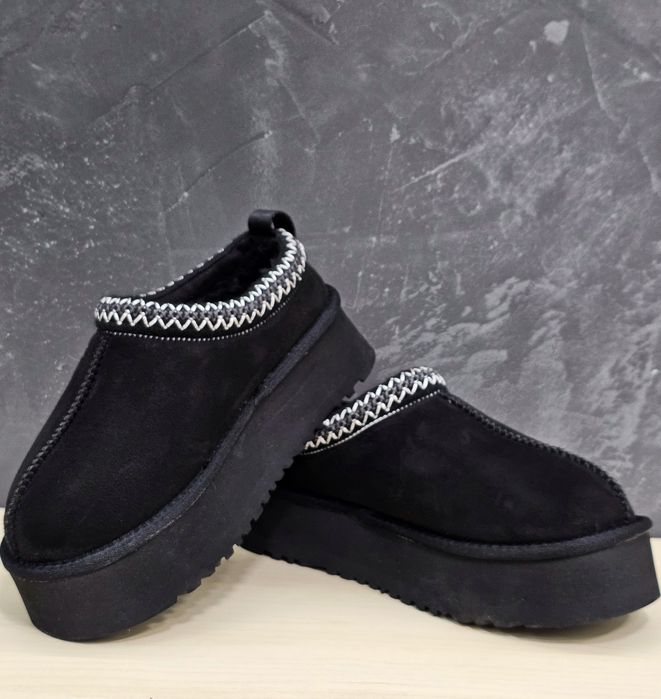 Ugg tazz slipper black