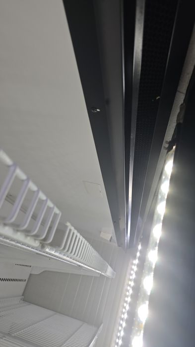 Vitrina bauturi/ lactate