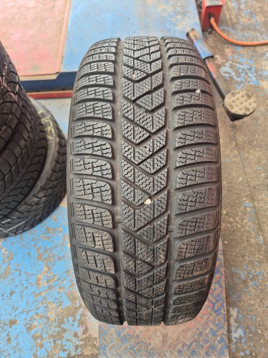 1 Anvelopa M+S IARNA - 225/45/18 95H - Pirelli - CA UNA NOUA - DOT 2024 !