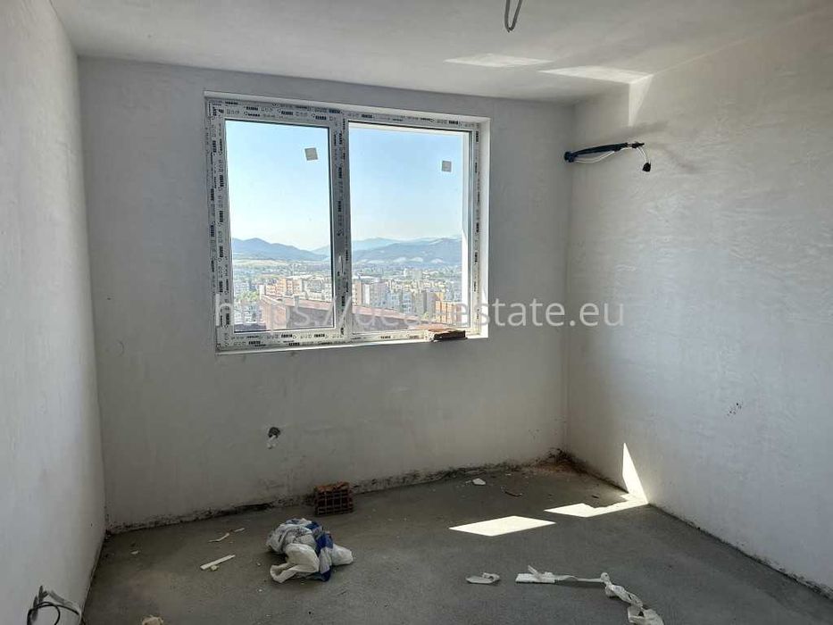 Продава се Тристаен апартамент в Благоевград, Широк център - 92 кв.м за 1000 €/кв.м - Снимка #4