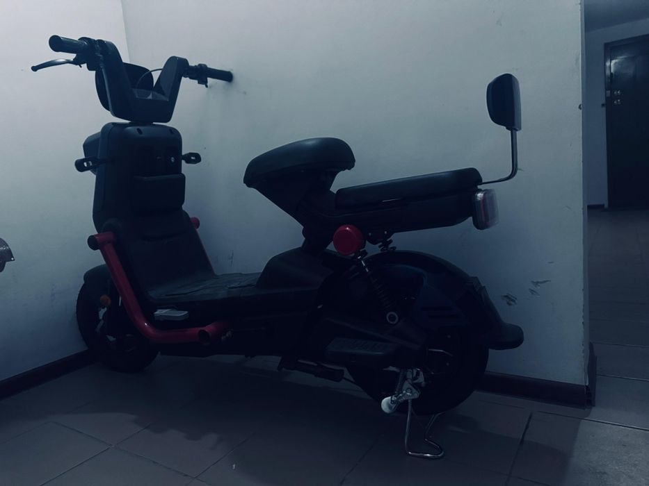 Продам електро скутер (TANK)