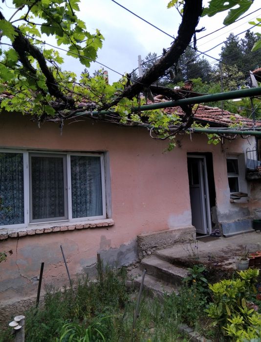 Продава къща в гр.Дупница