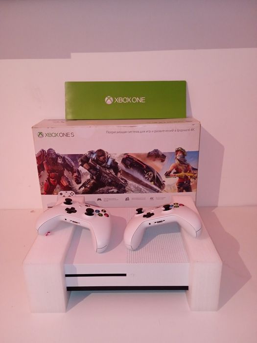 Продаю Xbox One S