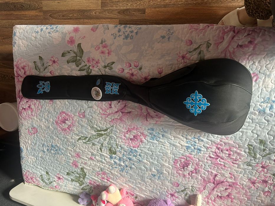 Домбыра сатылады