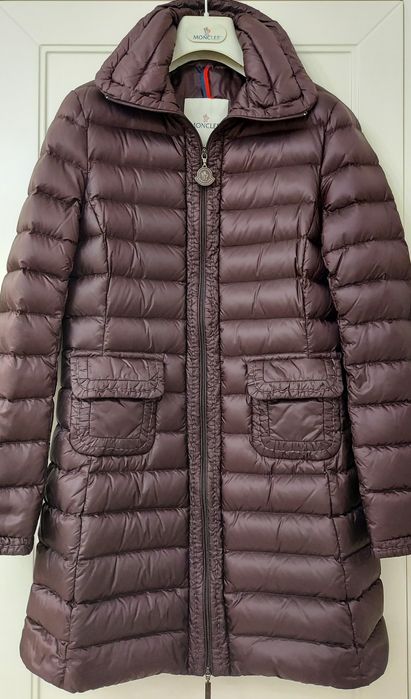 Женский пуховик Moncler, Италия