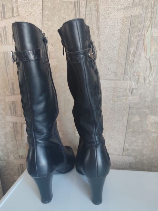 Кожаные сапоги весна