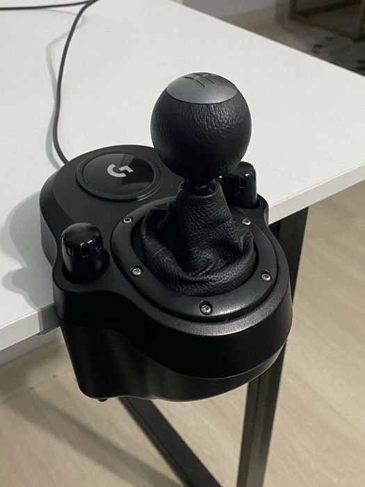 Игровой руль Logitech G923 + КПП