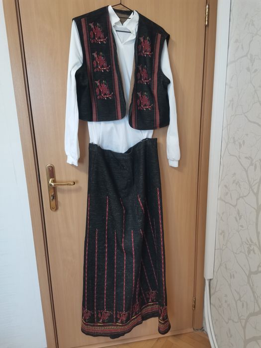 НАРОДЕН комплект пола блуза елек размер XL + подарък чанта с народни