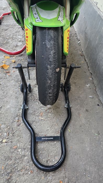 Stander moto spate y