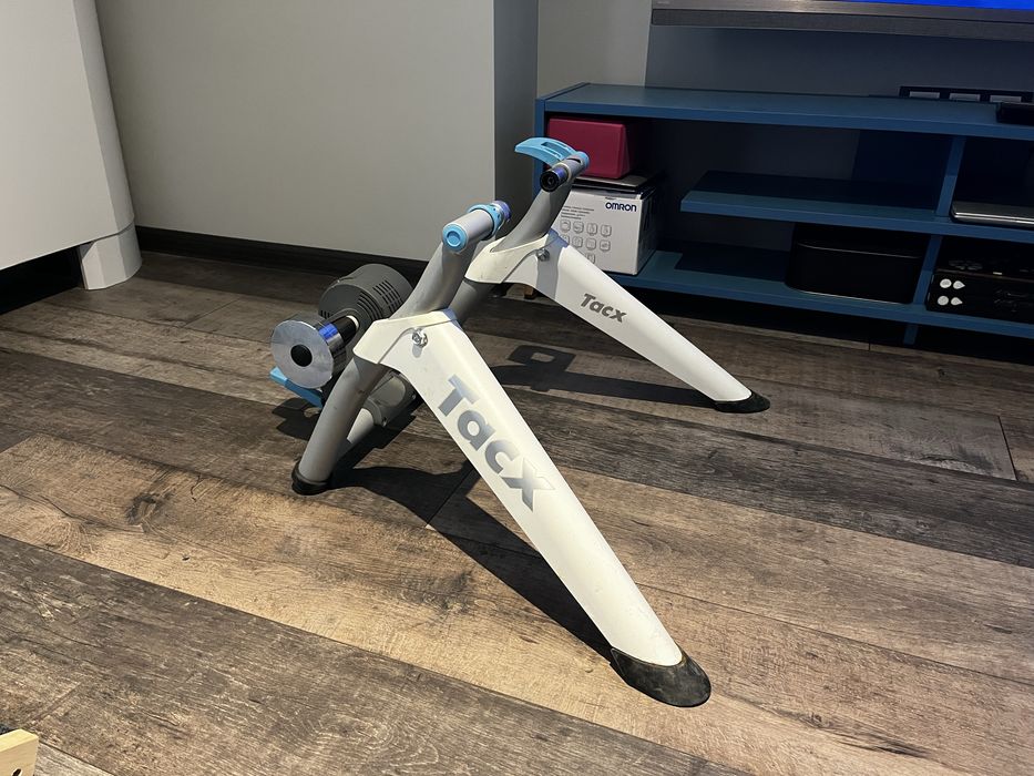 Tacx flow велотренажор