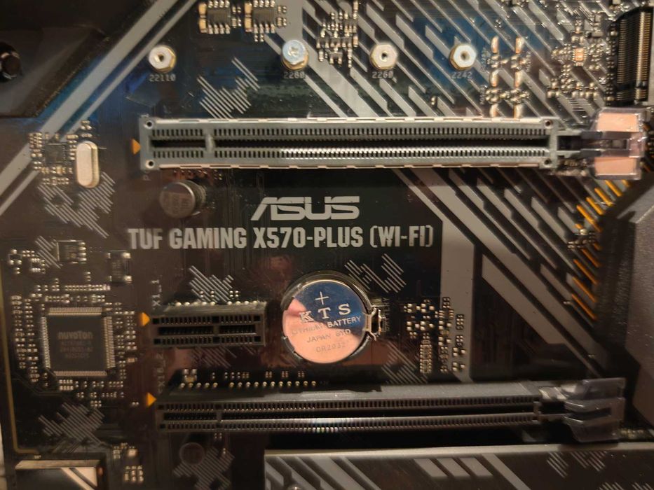 Дънна платка ASUS - TUF X570 Plus Gaming WIFI, AM4