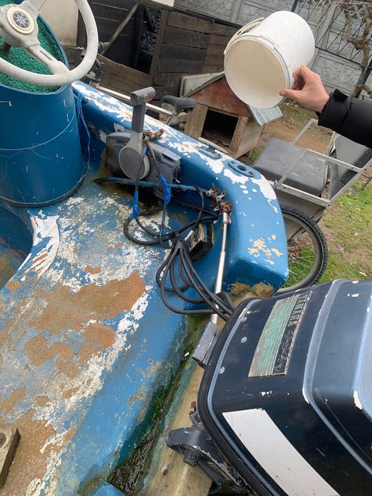 Barca pescuit/salvare 6m +motor yamaha 70cp dețin acte