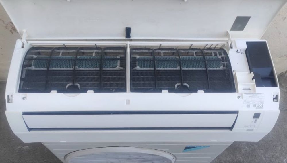 Инверторен климатик Daikin Comfort 9000 BTU