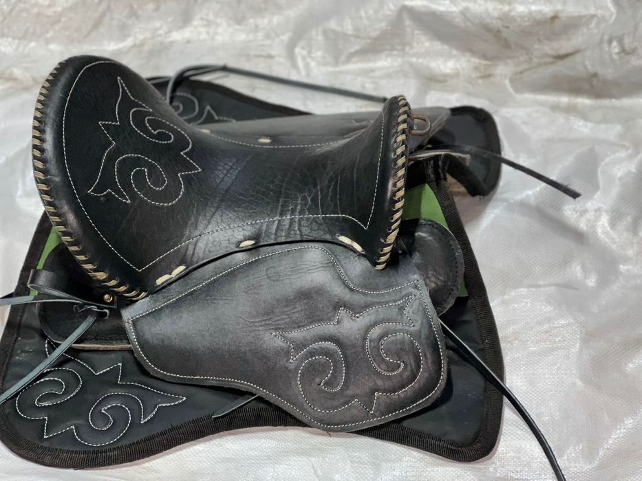 Продам новое седло кавалерия