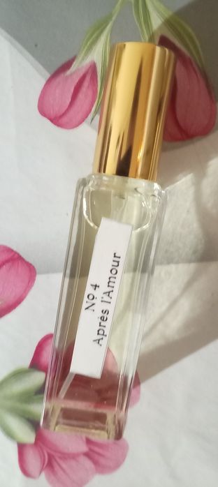 Продам парфюм разный