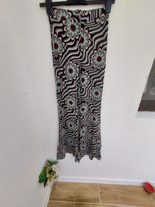 Pull&bear, marimea S noi.cu etichetă