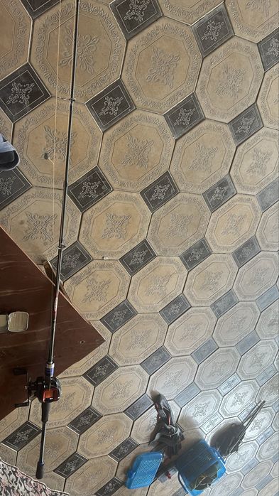 2спининга срочно