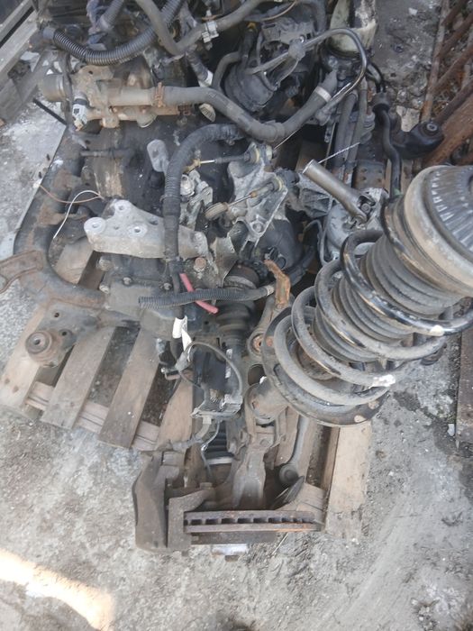 Двигател скорости пълен комплект от зафира б 1.6 115кс