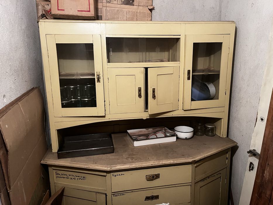 Старинен шкаф( използван)