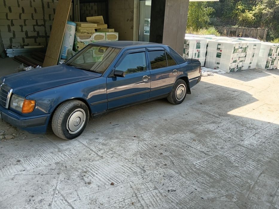 Продам мерседес 124