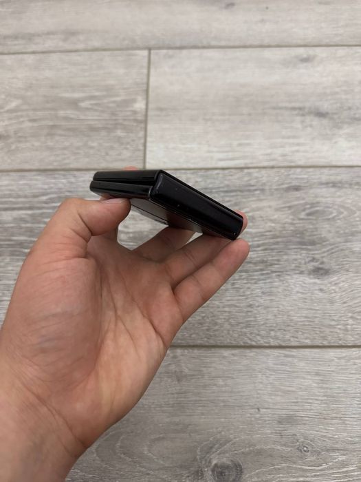 Samsung Z Filip 3 256 Palsa bor
