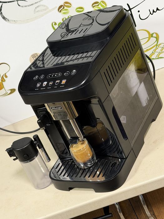 Кафемашина кафе автомат delonghi magnifica evo с гаранция