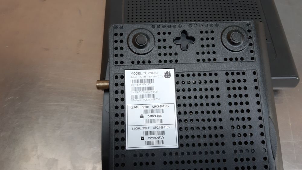 Modem router wireless tcp 7200 UPC